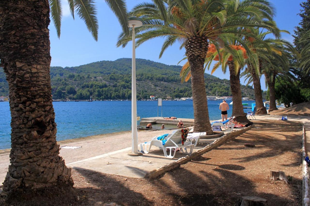 Apartments By The Sea Vela Luka, Korcula - 4449 ภายนอก รูปภาพ